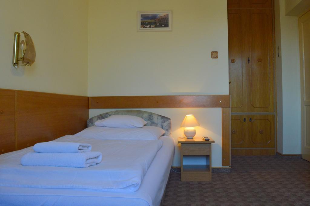 Apollo Motel Kecskemét Rum bild